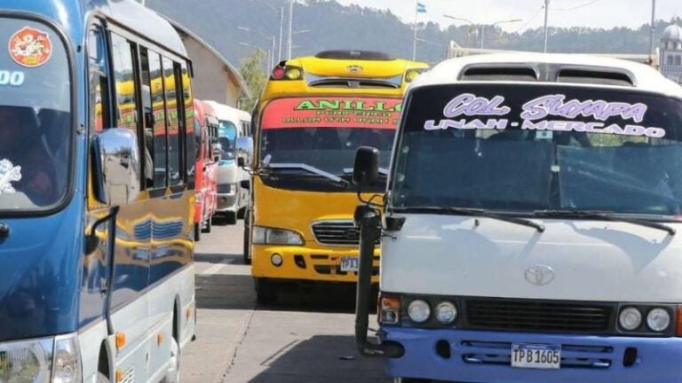 Sin acuerdos concluye reunión entre transportistas y el IHTT