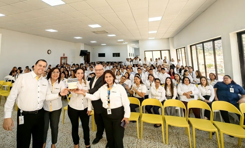 Banco Cuscatlán celebra un año de sueños