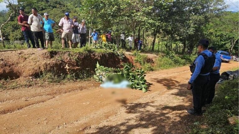 Acribillan a pareja cuando se movilizaba en una moto en Olancho