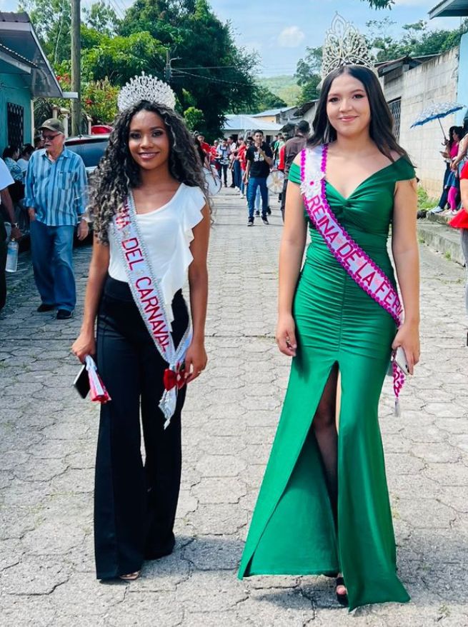 Comienza la colorida y alegre feria patronal de Las Flores, Lempira