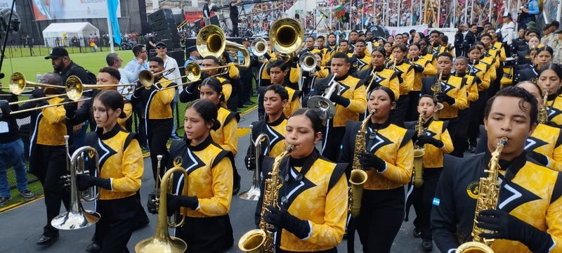 La Ceiba Instituto Bethel desfile