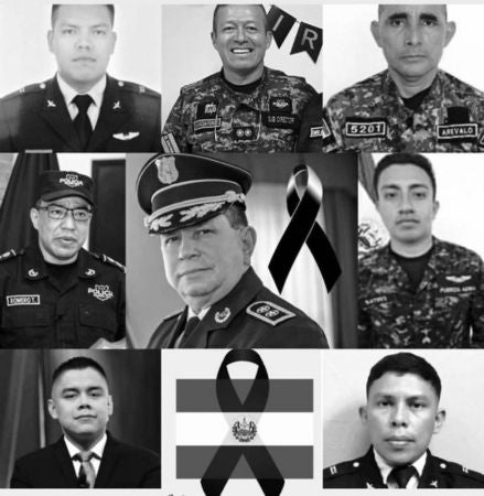Bukele declara 3 días de duelo nacional por muerte del director policial y uniformados