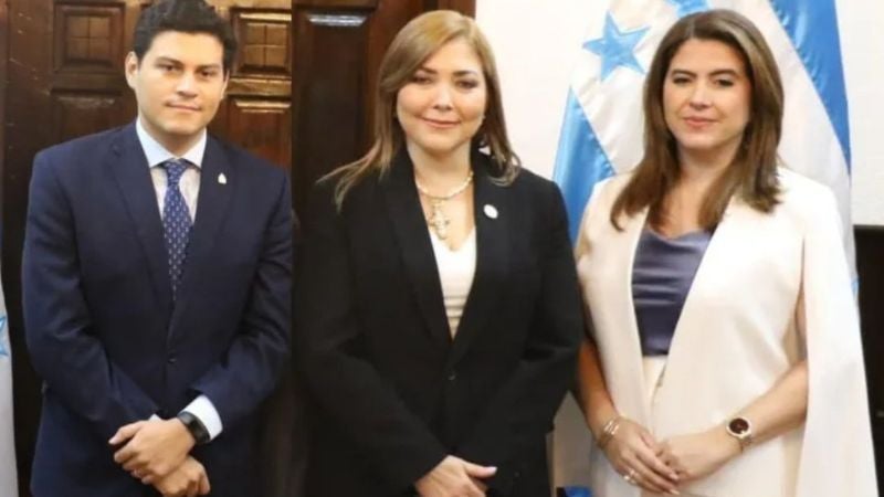 Suspenden elección de la presidencia del CNE