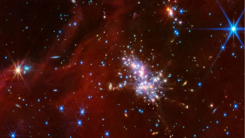 Telescopio James Webb se asoma a una galaxia muy similar a la Vía Láctea