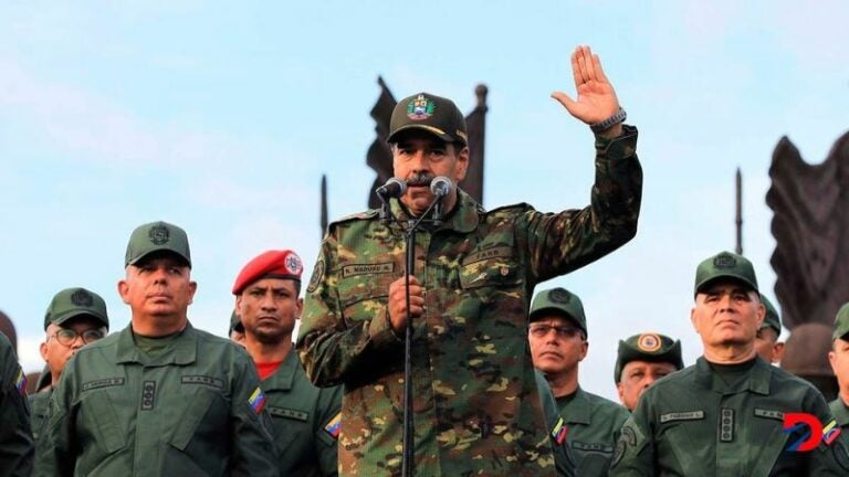 Maduro condecora a militares sancionados USA