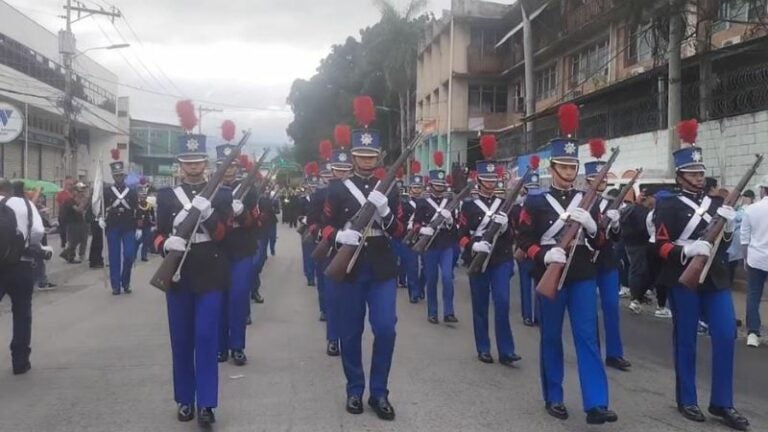 Academia Militar encabeza los desfiles patrios en Tegucigalpa