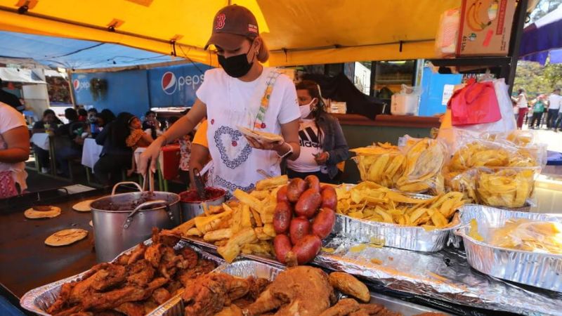 Firman convenio para potenciar el sector gastronómico en Honduras