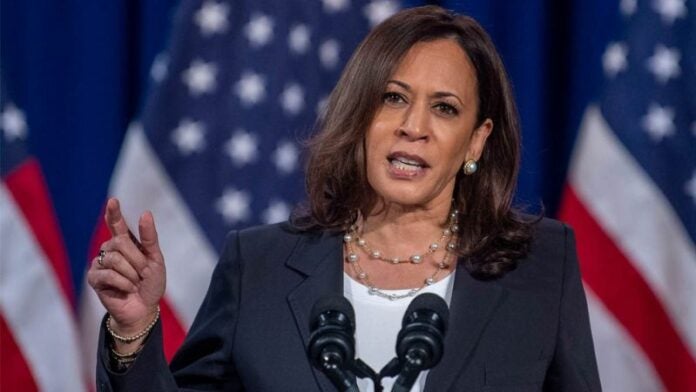 Kamala Harris lamenta muerte de mujer por restricciones al aborto en USA