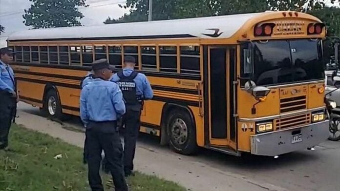 Asalto a bus urbano deja una persona muerta en SPS