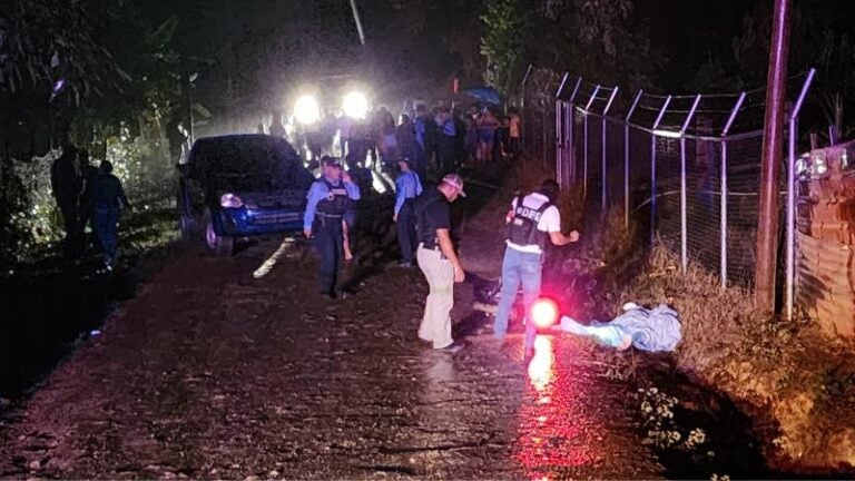 Frente a su hijo asesinan a mujer en Guaimaca, Francisco Morazán