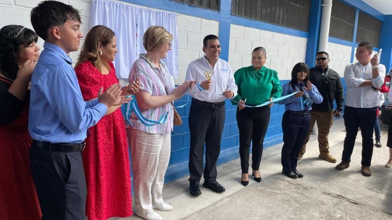 Fundación Diunsa y USAI inauguran proyecto de rehabilitación del CEB Álvaro Contreras