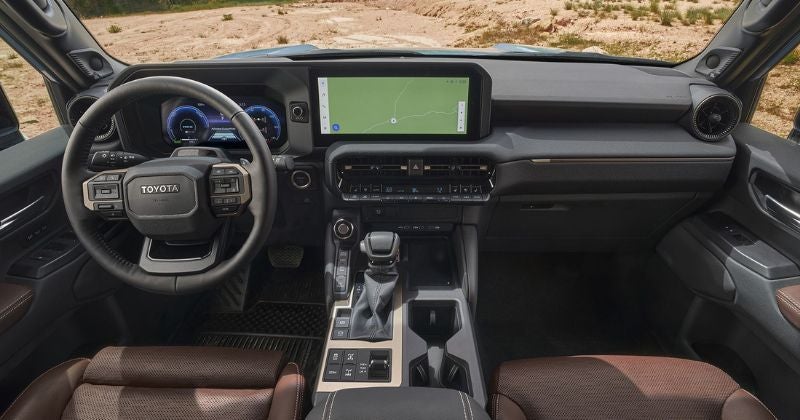 Toyota Land Cruiser 2025 FJ, una camioneta peculiar y potente