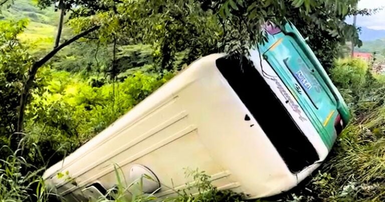 Varios heridos deja accidente en cuesta "La India", carretera a Olancho