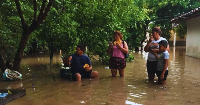 Inundadas calles y viviendas de El Cubulero y Alianza en Valle