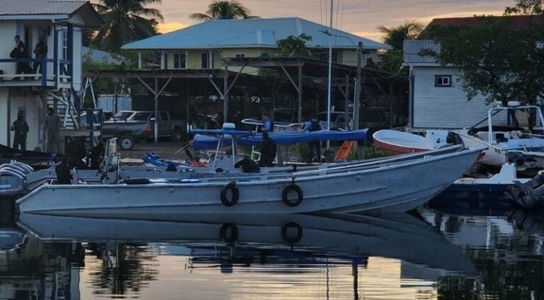 Interceptan «narcolancha» en Roatán y hondureño muere en enfrentamiento