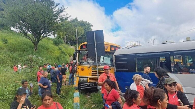 Hermano de periodista choque bus de Libre