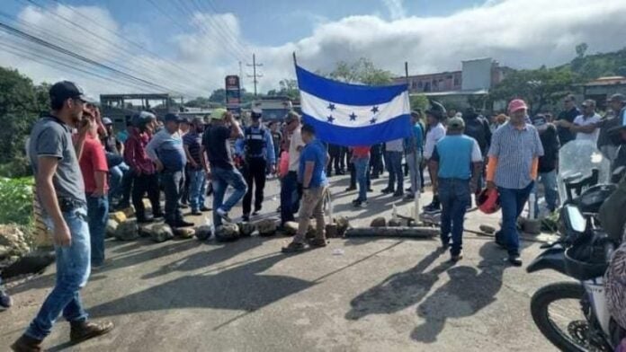 Pobladores en Copán y Ocotepeque protestan