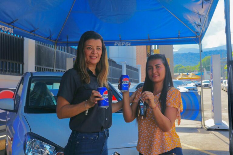 Pepsi continúa cumpliendo y realiza la cuarta entrega de grandes premios