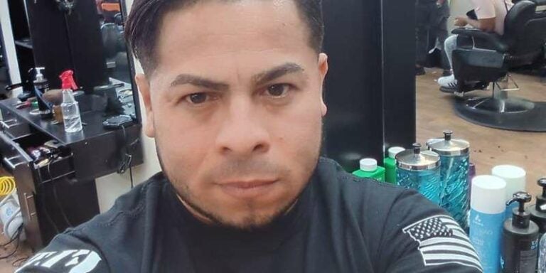 En su casa encuentran sin vida a barbero hondureño en USA