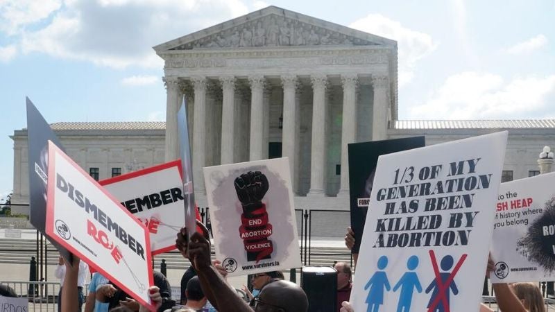 Corte Suprema restablece ley restrictiva del aborto en Georgia, USA