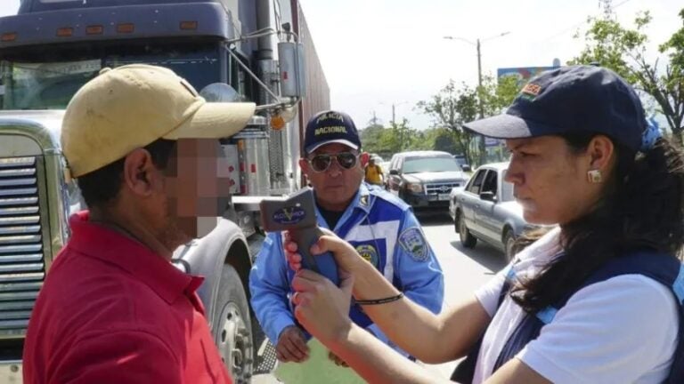 Cerca de 200 conductores detenidos por manejar ebrios en el Feriado Morazánico