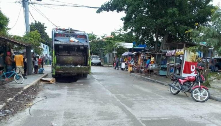 Mujer muere arrollada por vehículo recolector de basura en Choloma