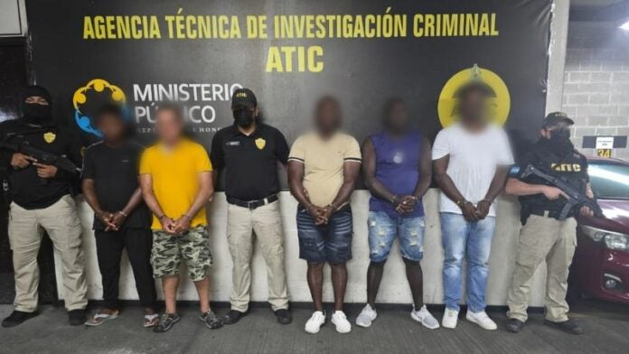 Dictan detención judicial a colombianos que transportaban