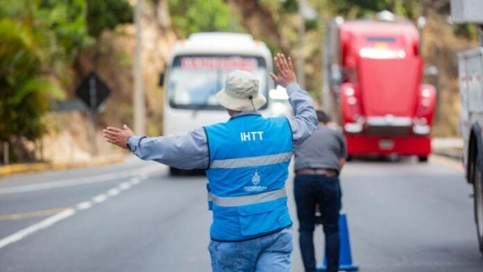 Reportan más de 200 unidades de transporte sancionadas en lo que va del Feriado