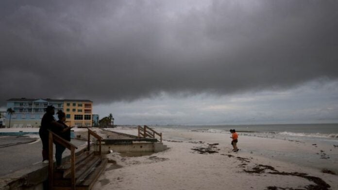 Hondureños en la Florida en alerta máxima por el huracán Milton