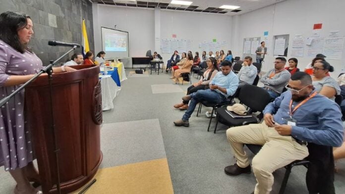 UNAH clausura diplomado en cultura de paz