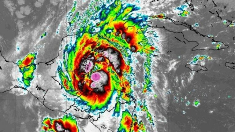 Tormenta Tropical Nadine