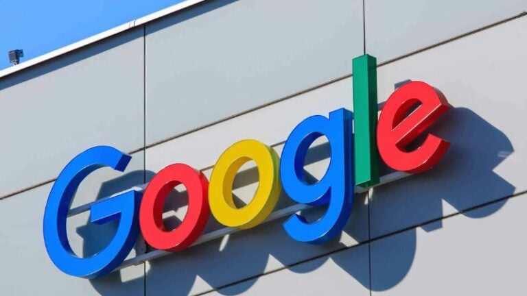 Google califica de "radical" la propuesta de USA de dividir en tres la compañía