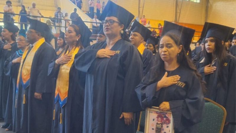 Graduaciones de la UPNFM 