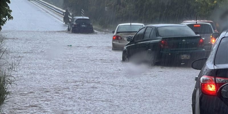 Lluvias en la capital 