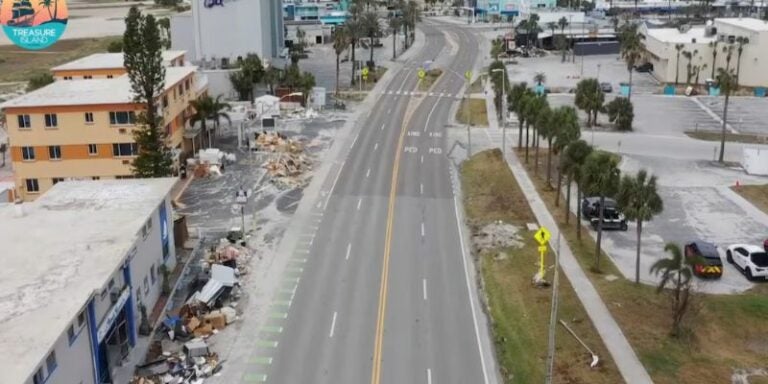 Desoladas lucen las ciudades de Florida ante llegada del huracán Milton