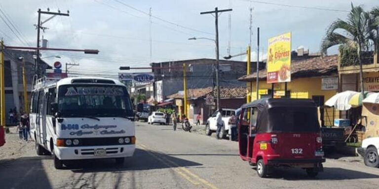 Transportistas denuncian desorden de regulación de unidades en Ocotepeque