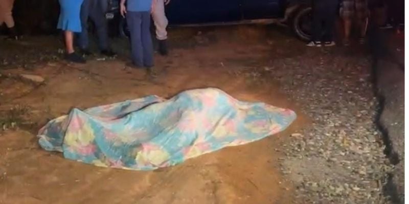 Mujer muere tras caer de la paila de un carro en Santa Cruz de Yojoa