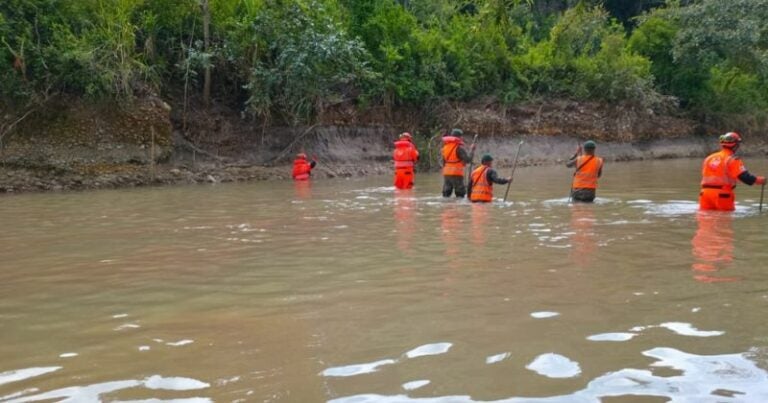 Intensifican búsqueda de menor en aguas del Río Lempa