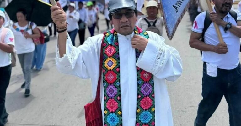 Ultiman a balazos al sacerdote Marcelo Pérez Pérez en México