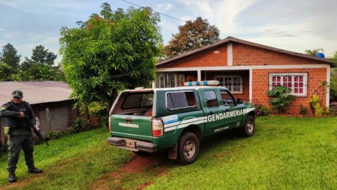 Madre vende a su hija de 16 años para adquirir un terreno