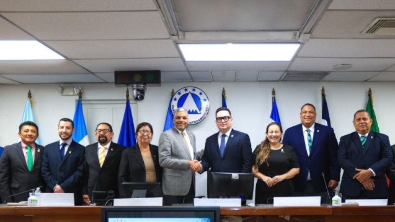 El salvadoreño Carlos Hernández presidirá el Parlamento Centroamericano