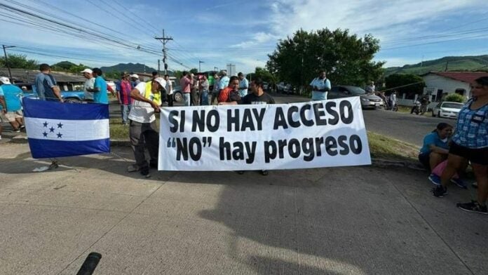 Protestas en carretera a cOYOLITO