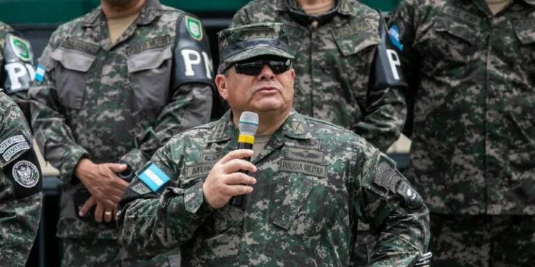 Ramiro Muñoz: Policía Militar no se retirará de El Carmen, SPS