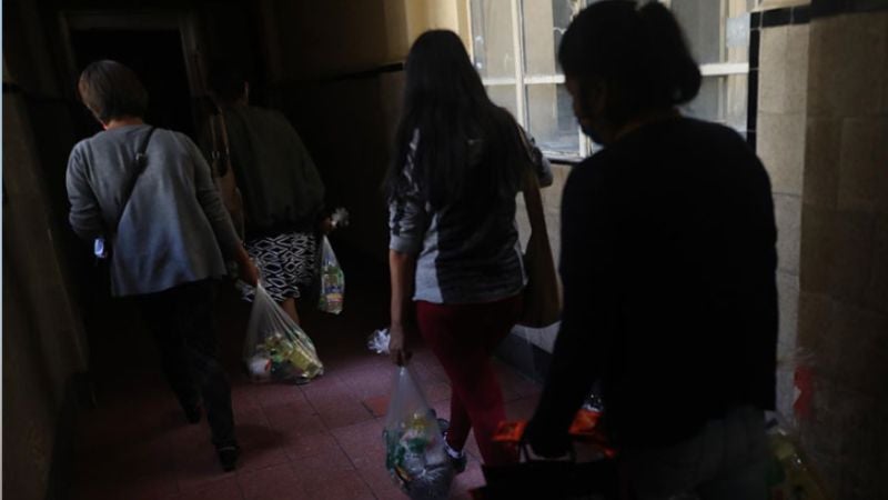 Condenan a mujer por trata de personas