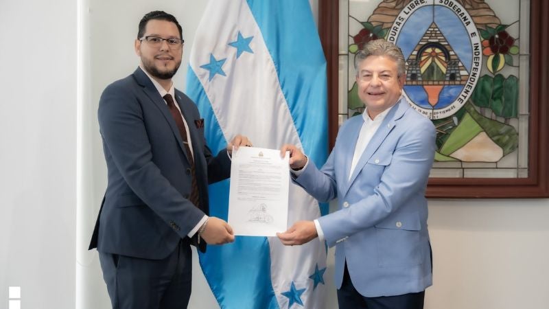 Juramentan a Wilson Paz como el nuevo titular del INM