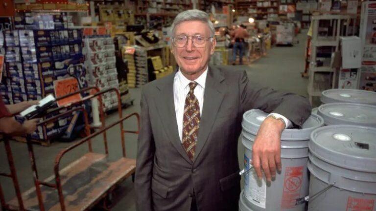 Muere Bernie Marcus, el multimillonario cofundador de Home Depot