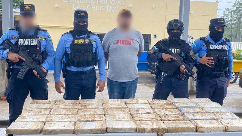 Decomisan 40 kilos de supuesta cocaína y un detenido en El Paraíso