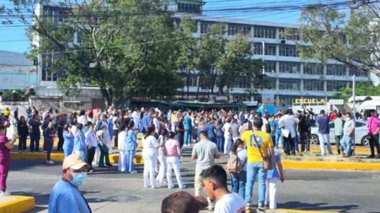 Trabajadores Hospital Escuela