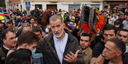 insultan-y-lanzan-barro-a-los-reyes-de-espana-2