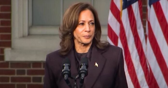 Kamala Harris de emotivo discurso tras perder elecciones